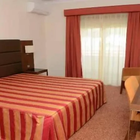 Hotel Aguiar Da Pena 3*
