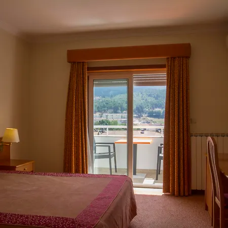 Hotel Aguiar Da Pena 3*