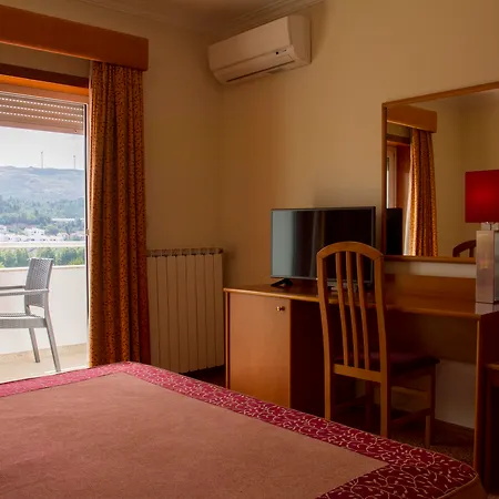 Aguiar Da Pena Hotel 3*