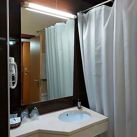 Aguiar Da Pena Hotel