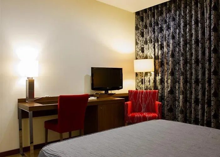 Aguiar Da Pena Hotel 3*