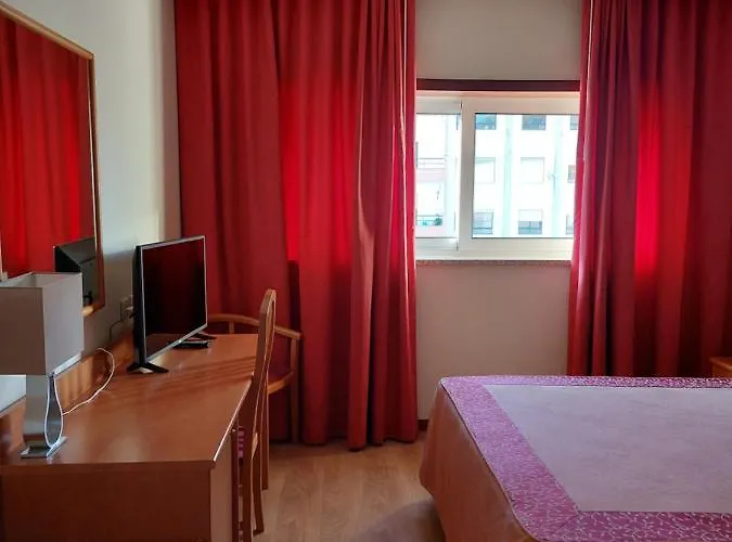 Hotel Aguiar Da Pena 3*