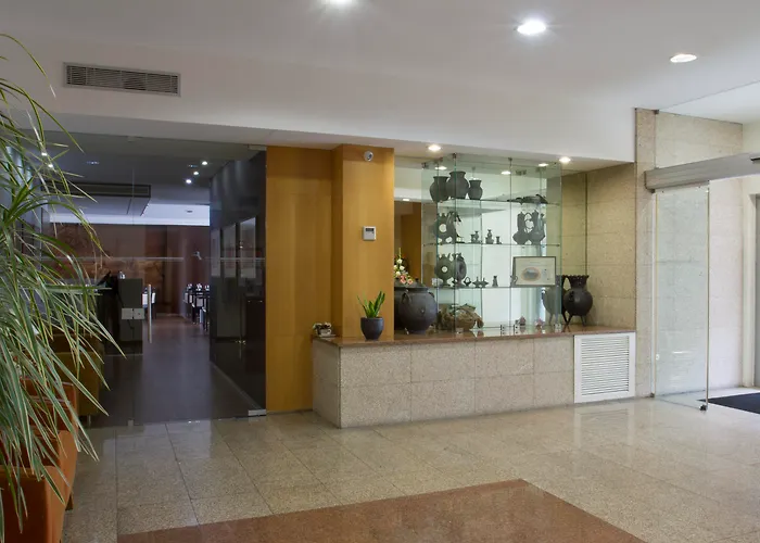 Aguiar Da Pena Hotel 3*